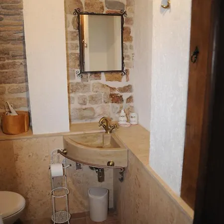 O Rosa Bella Via Savelli Della Porta 24 *