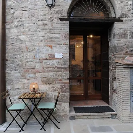 O Rosa Bella Via Savelli Della Porta 24 Casa de Férias Gubbio