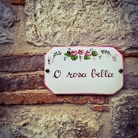 O Rosa Bella Via Savelli Della Porta 24 펜션 구비오