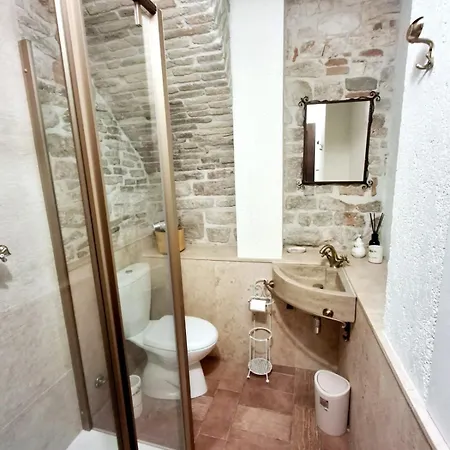 O Rosa Bella Via Savelli Della Porta 24 *