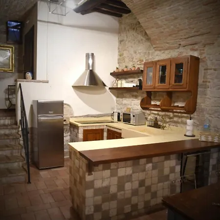 O Rosa Bella Via Savelli Della Porta 24 * Γκούμπιο