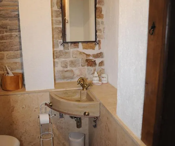 O Rosa Bella Via Savelli Della Porta 24 *